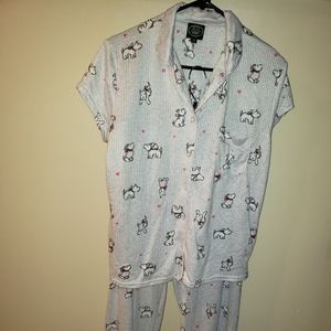 Womens sleepwear
